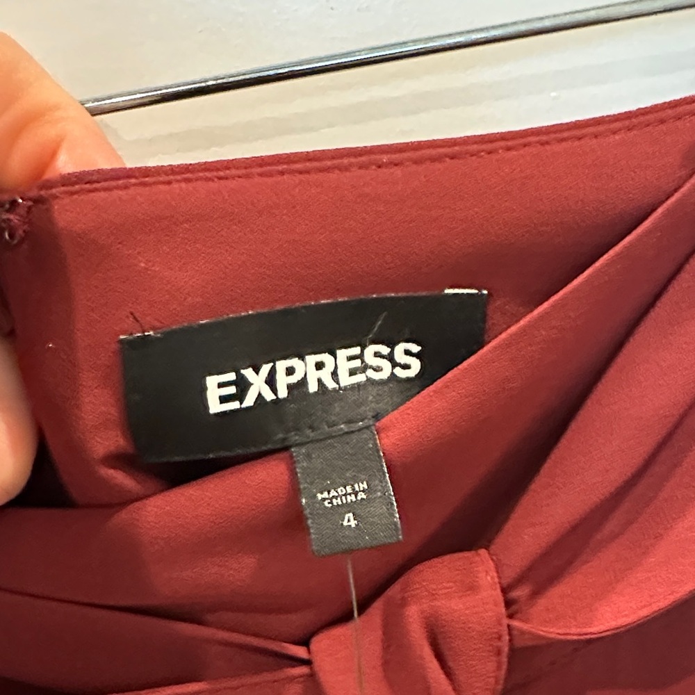 Express Ruffled Burgundy Skirt with Tie Waist NWT - Picture 3 of 4